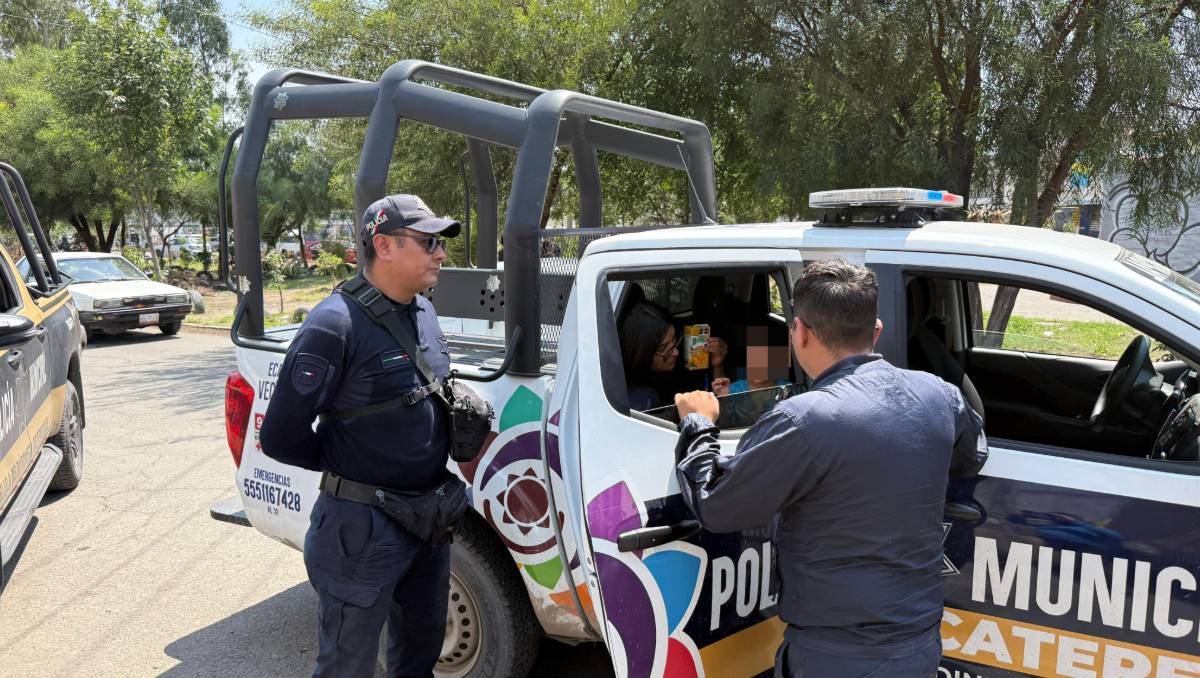 Menor de 3 años de edad que caminaba solo por la avenida Jardines de Morelos en Ecatepec. | Foto: Osvaldo Müller