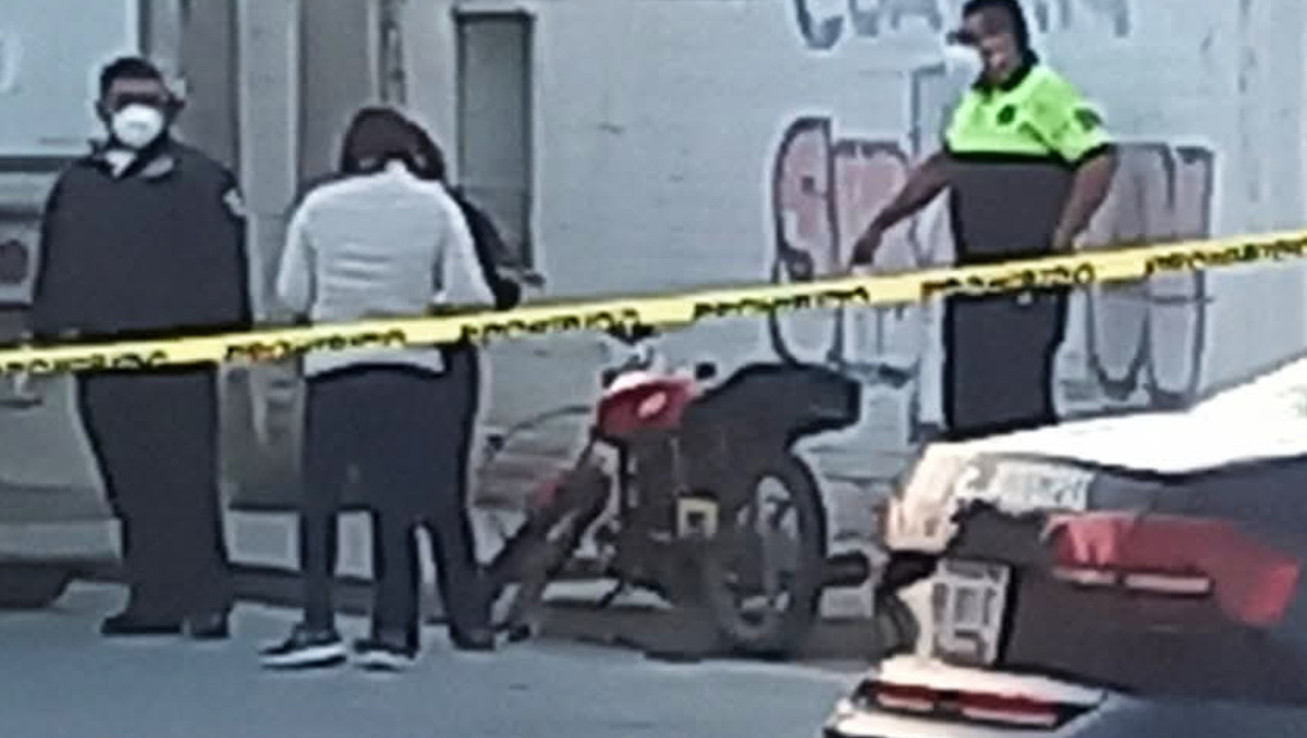 Motociclista se impacta contra tráiler y muere | Especial