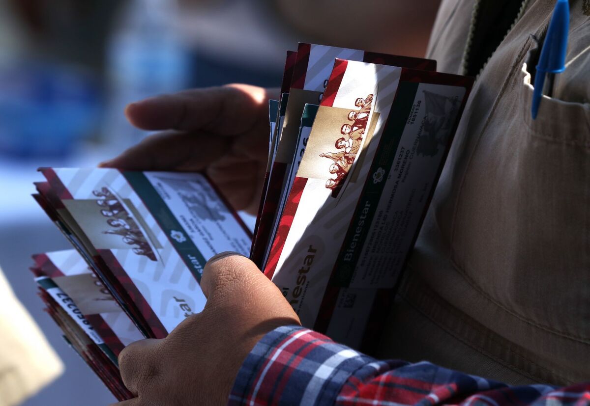 Los registros para pensiones del Bienestar se llevarán a cabo de lunes a viernes. | Cuartoscuro