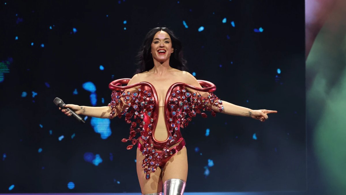 Katy Perry en su gira 'Lifetimes Tour'