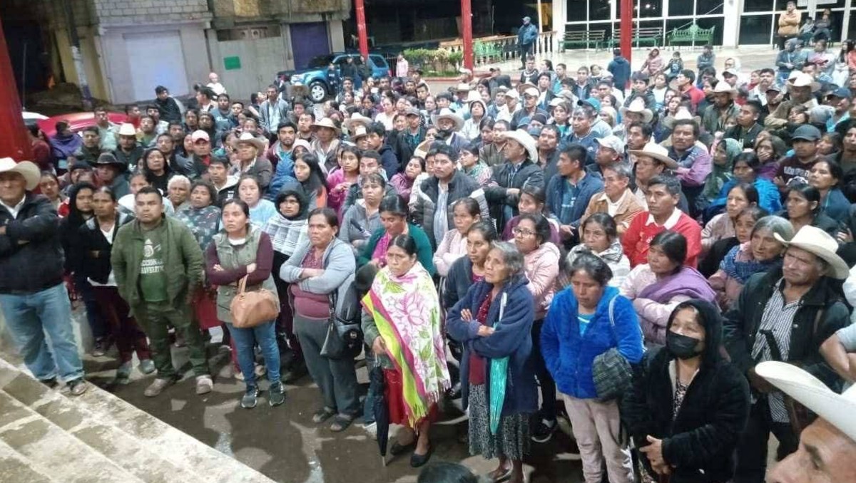 Metlatonoc decide sucesión municipal sin esperar al Congreso de Guerrero | Especial