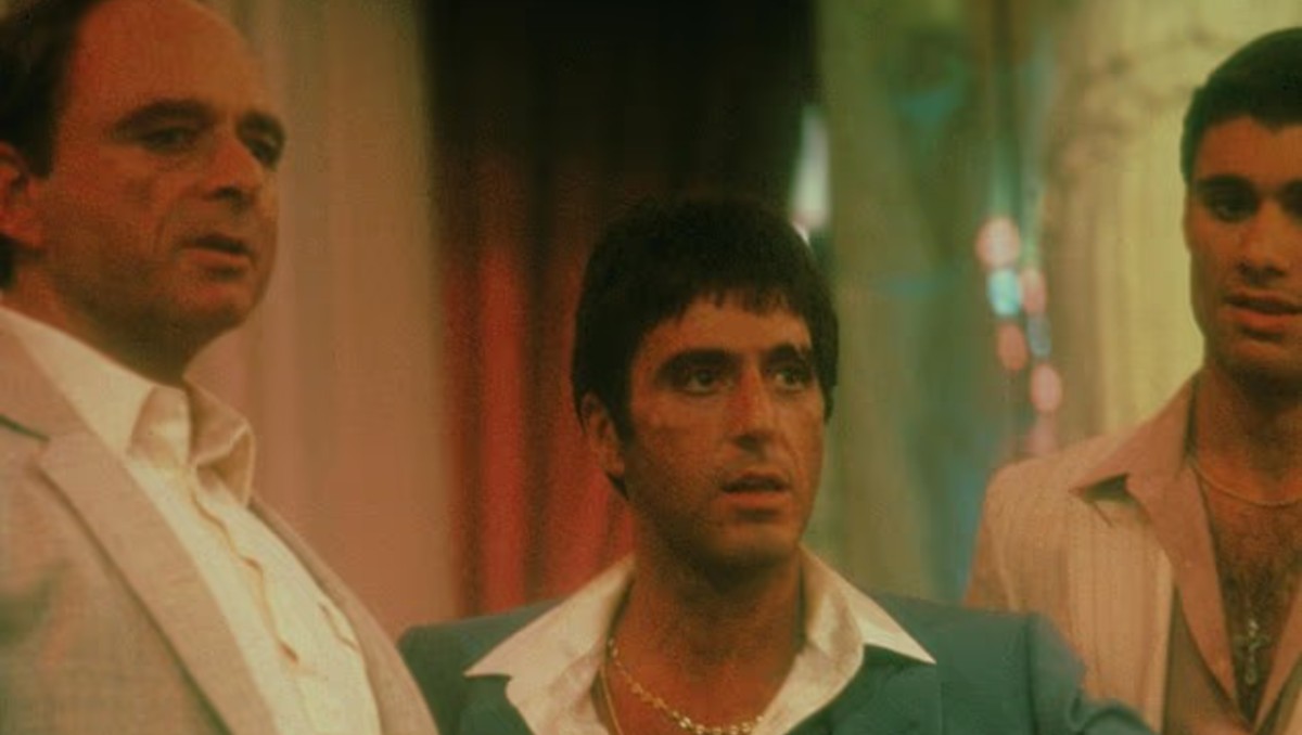 Muere Harris Yulin, famoso actor de 'Scarface', tras paro cardíaco. | Scarface