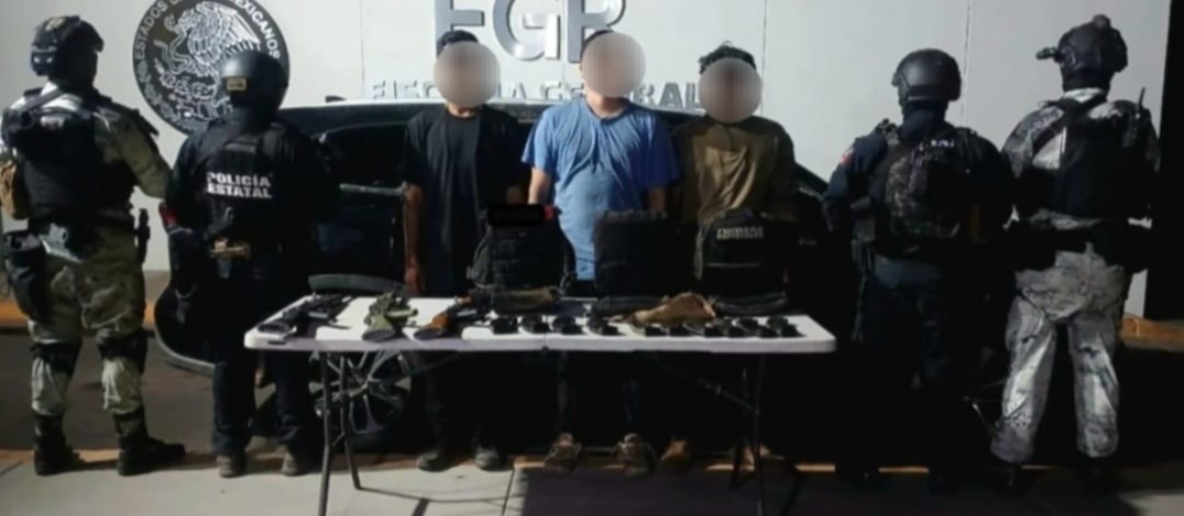 Autoridades federales y estatales participaron en el operativo que permitió la detención de tres personas. | Foto: @sspsinaloa1