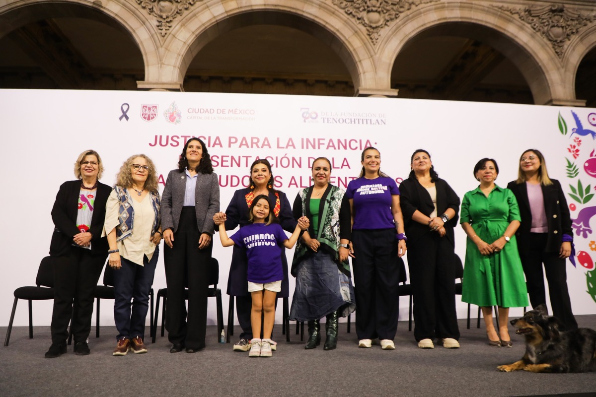 Brugada reconoció a las madres y activistas. (Foto: especial)