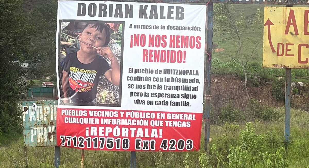 Colocan lonas en puntos estrategicos para ayudar a localización de Dorian. (Wendy Salazar)