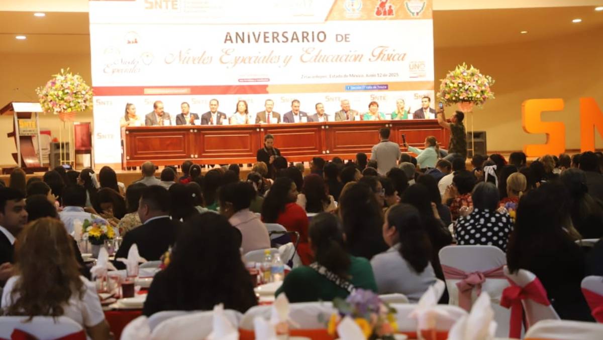 Conmemoraron su aniversario en la Unidad Cultura y Deportiva de esta organización sindical que se ubica en Zinacantepec.| Foto: Iván Carmona