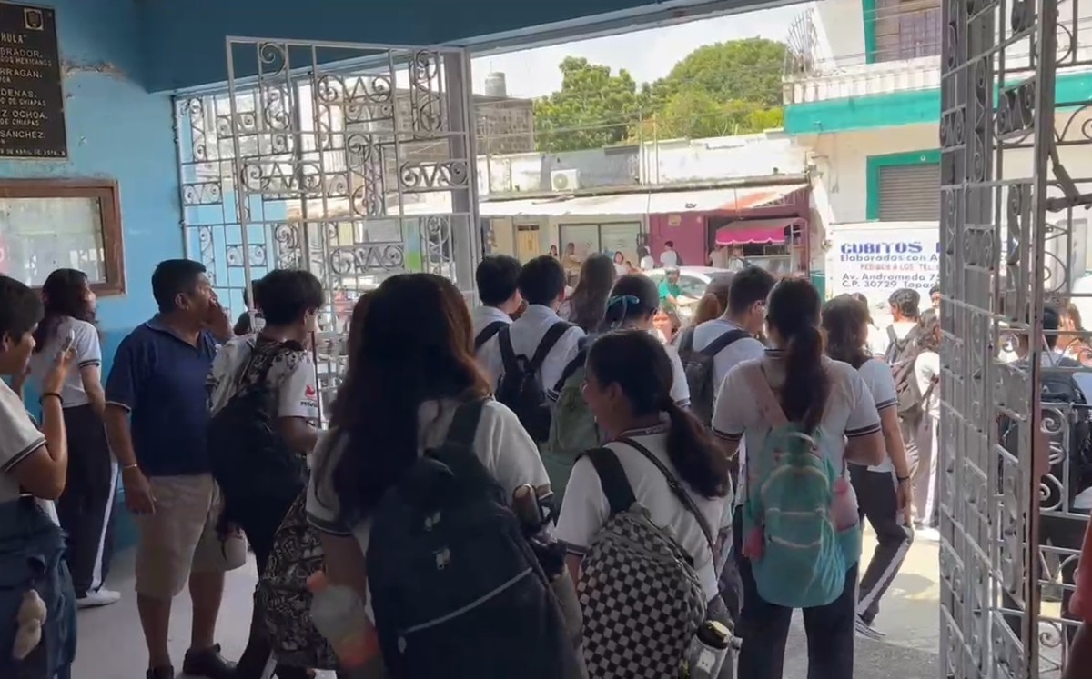 Fiscalía de Chiapas investiga explosión en Prepa 1 de Tapachula; un alumno resultó afectado | Especial