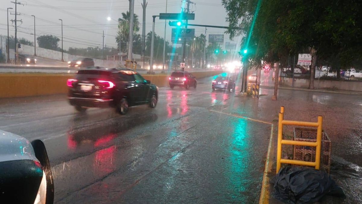 Fuertes lluvias azotan Reynosa. (Tránsito y Vialidad)