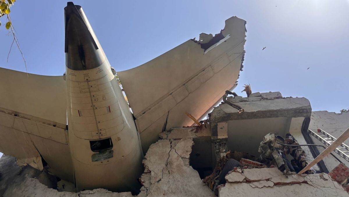 "Ni siquiera puedo creer que esté vivo": así escapó el único sobreviviente del vuelo Air India que se estrelló