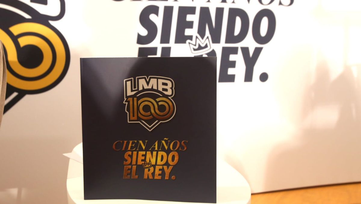 Liga Mexicana de Beisbol presenta su libro conmemorativo por sus 100 años (Ariana Pérez)