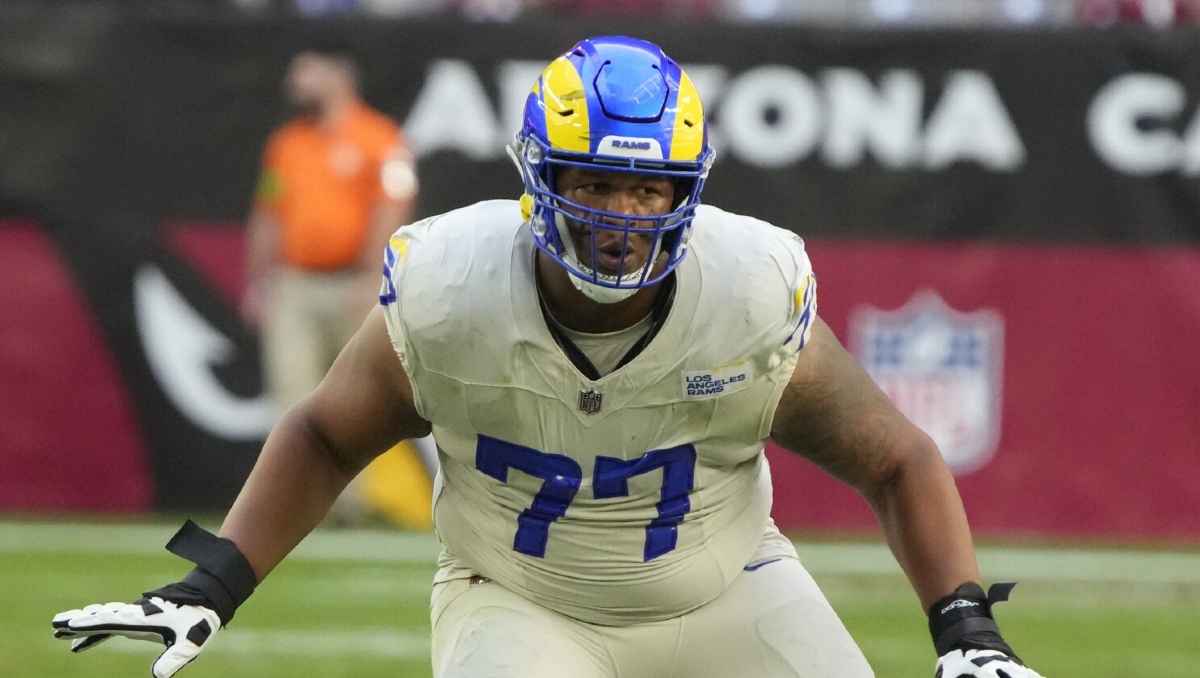 Alaric Jackson sigue en duda para jugar con Los Angeles Rams; podría perderse toda la temporada (AP)