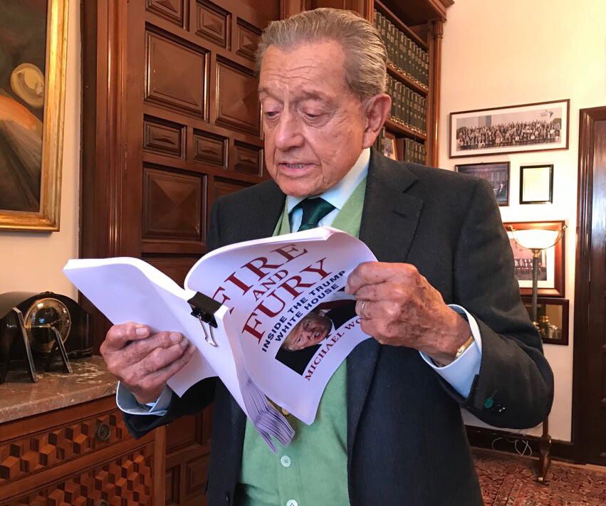 El año pasado comenzó a publicar una columna en un diario de circulación nacional, pero en los círculos empresariales desconocen su paradero.