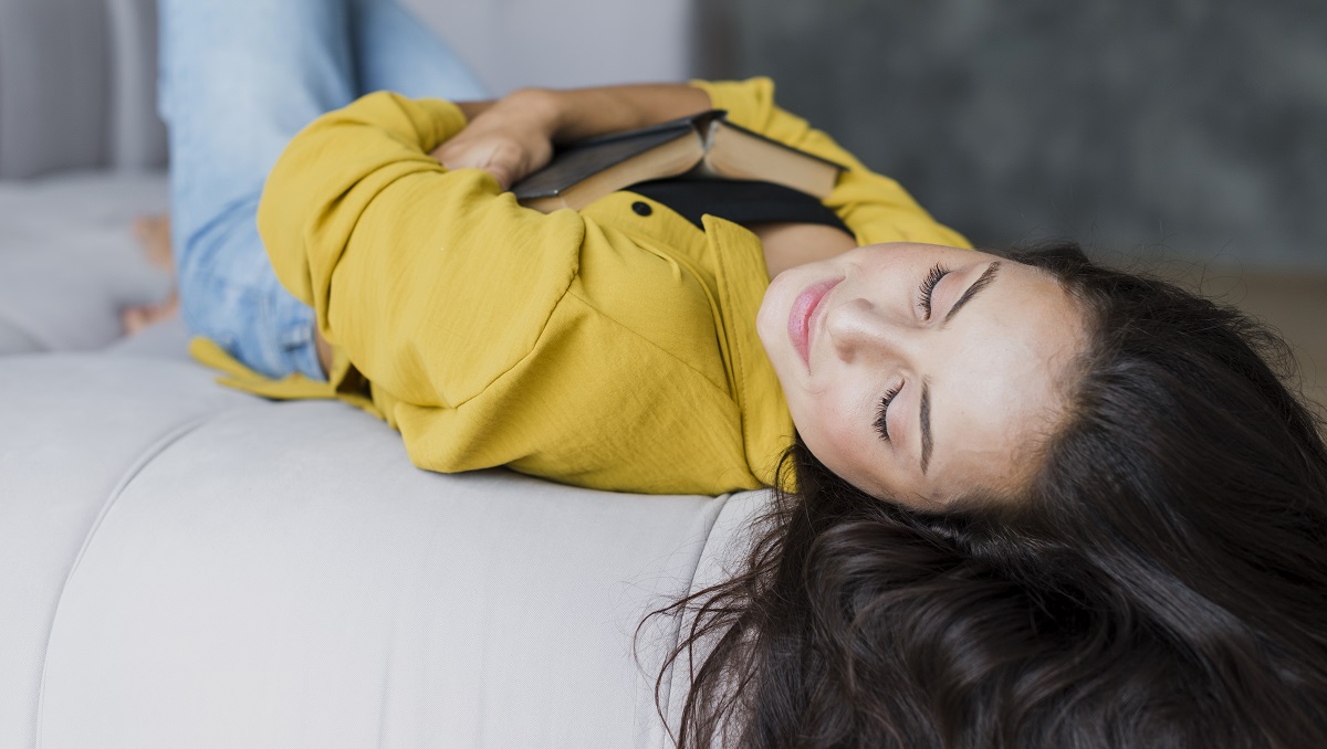 Los adolescentes necesitan entre ocho y 10 horas diarias de sueño. (freepik)