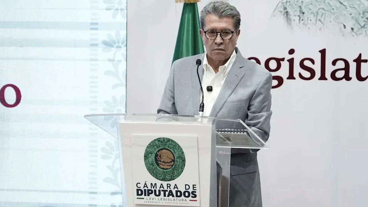 Monreal llama a morenistas a evitar confrontación con EU ante redadas migrantes