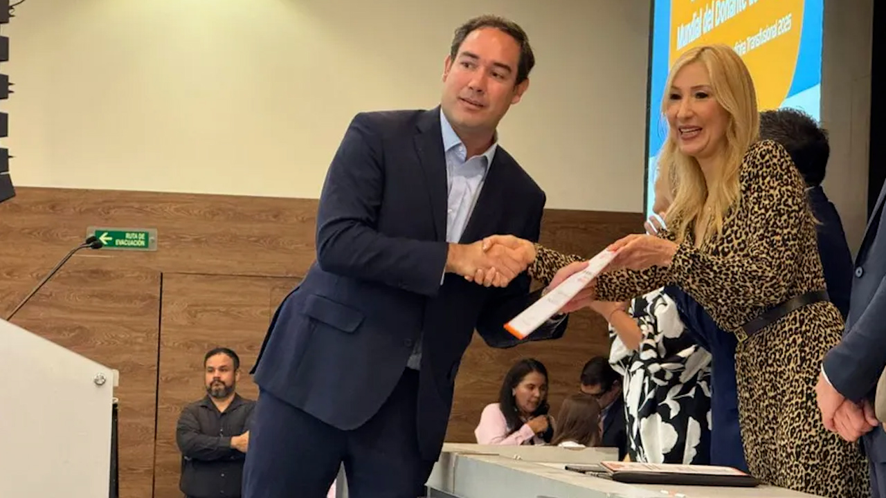 Salud de NL reconoce a Fundación Multimedios por impulsar donación de sangre altruista