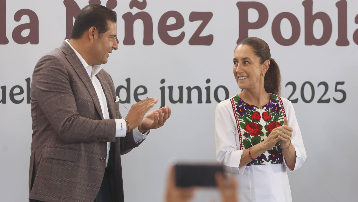 Sheinbaum avala plan sobre abogados para migrantes poblanos en EU | EsImagen