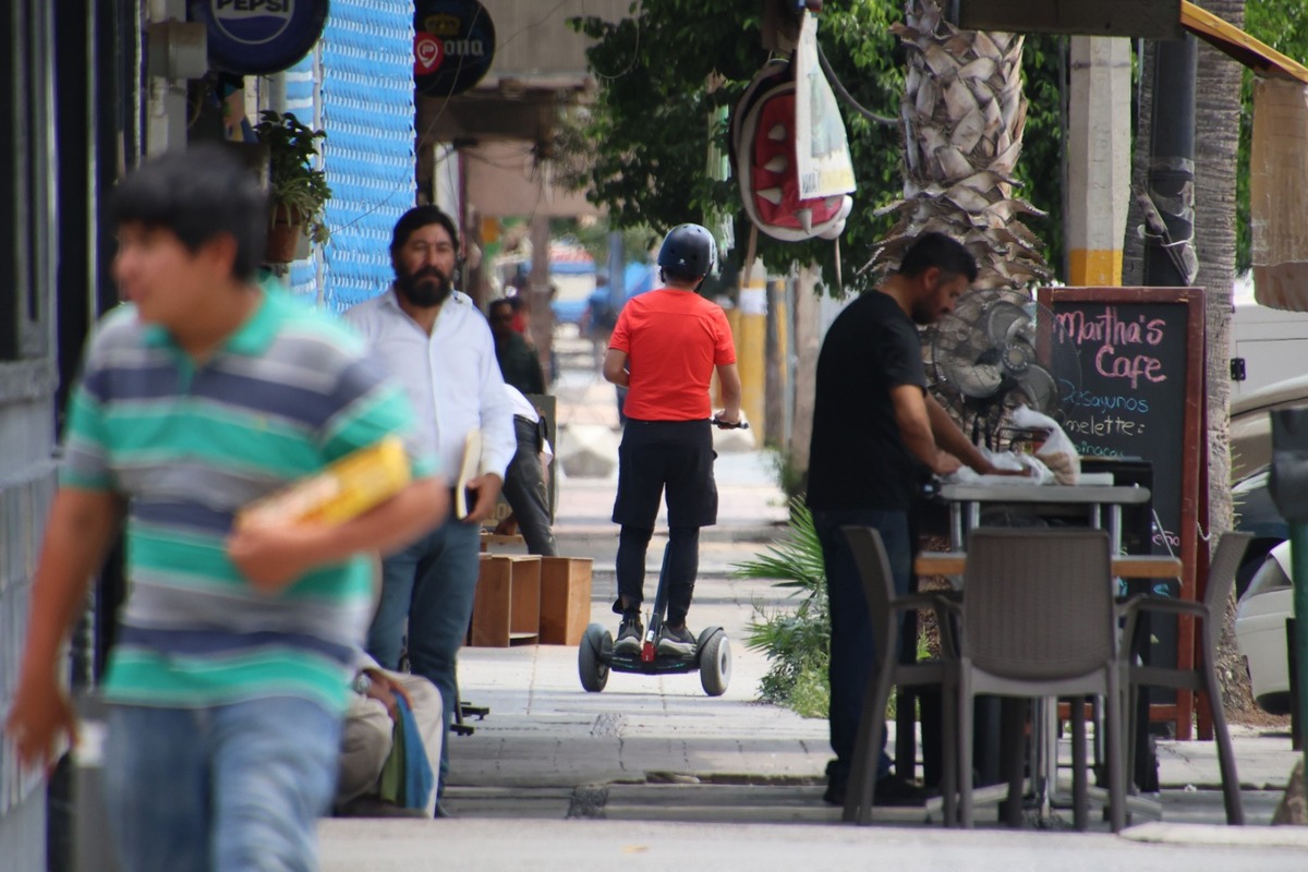 Socializan reglamento para uso seguro de vehículos eléctricos-recreativos en Torreón. (Verónica Rivera)