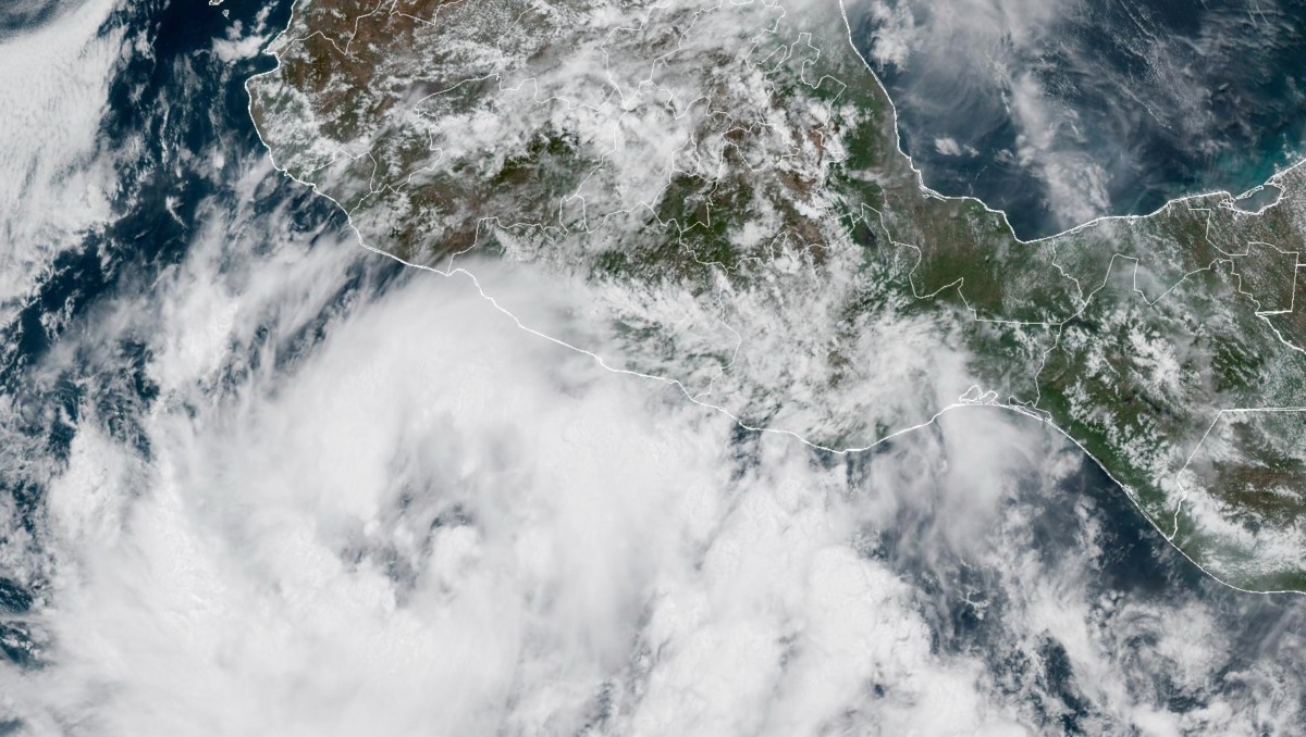 Tormenta 'Dalila' se forma frente a costas de Guerrero | Foto: AP