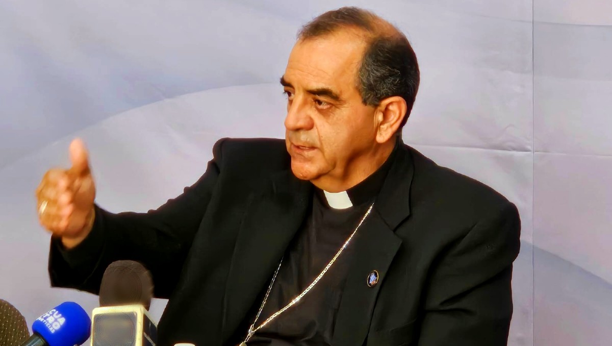 Arzobispo de León pide coherencia sobre matrimonio igualitario | Especial