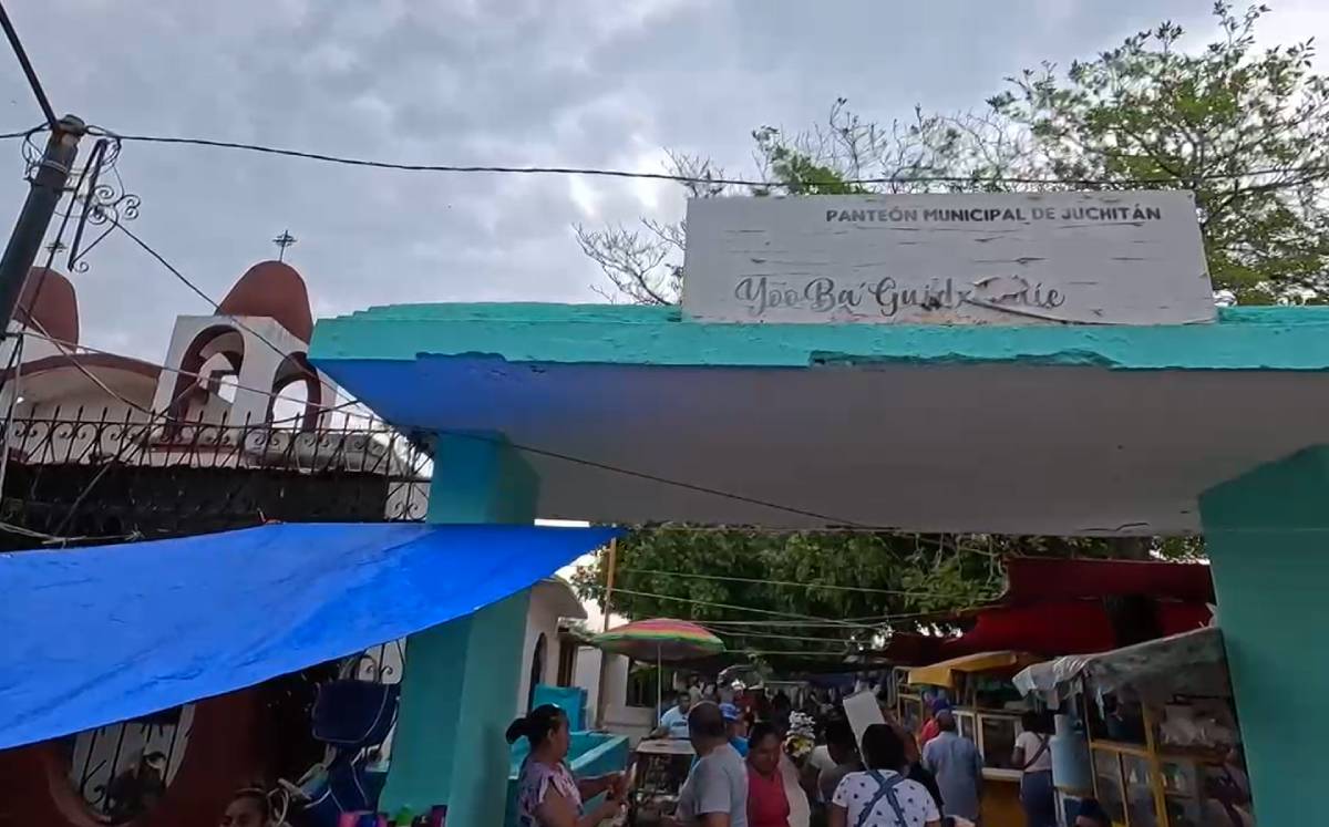 Día del padre en panteón de Oaxaca | Ramón