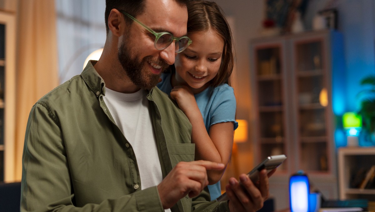 Feliz Día del Padre: Frases para enviar a papá en WhatsApp HOY