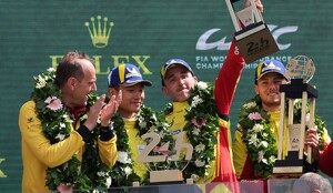 Robert Kubica, Ye Yifei y Philip Hanson trabajaron en conjunto para que Ferrari gane el 24 Horas de Le Mans por cuarta ocasión consecutiva