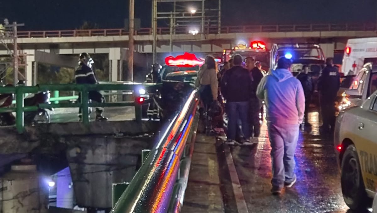 La mujer murió en el sitio tras el accidente en Iztapalapa. | Enrique Luna