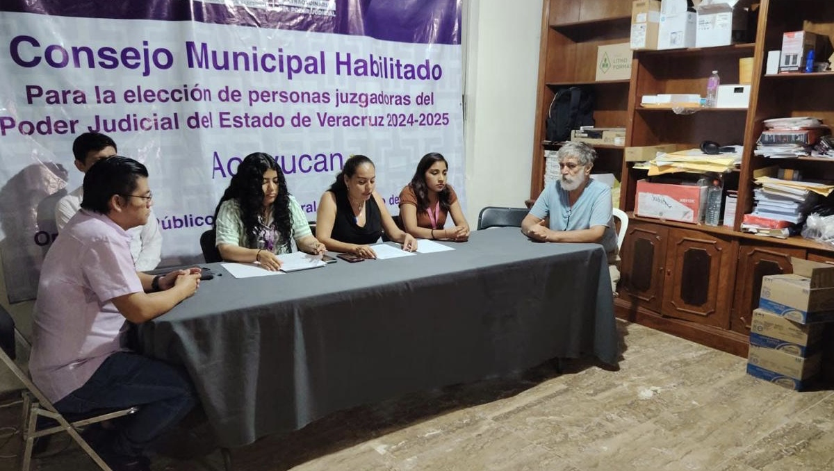 El OPLE Veracruz transparenta el proceso de escrutinio y cómputo para la elección.  | Especial