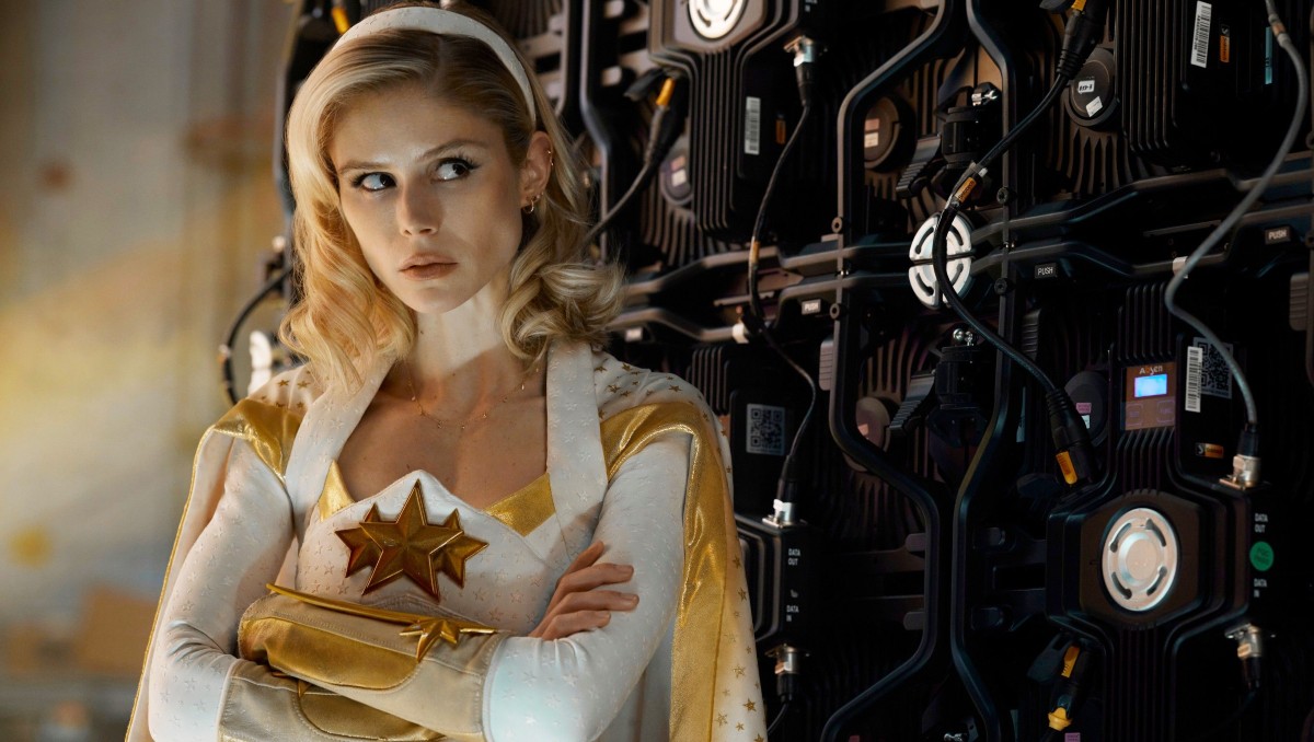 Erin Moriarty, de The Boys tiene la enfermedad de Graves; síntomas
