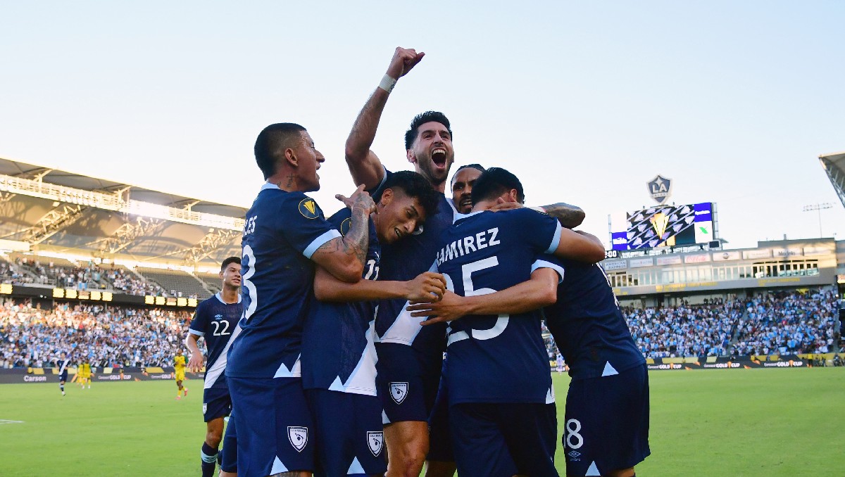 Guatemala, dirigida por Luis Fernando Tena, vence a Jamaica en su debut en la Copa Oro 2025 (Reuters)