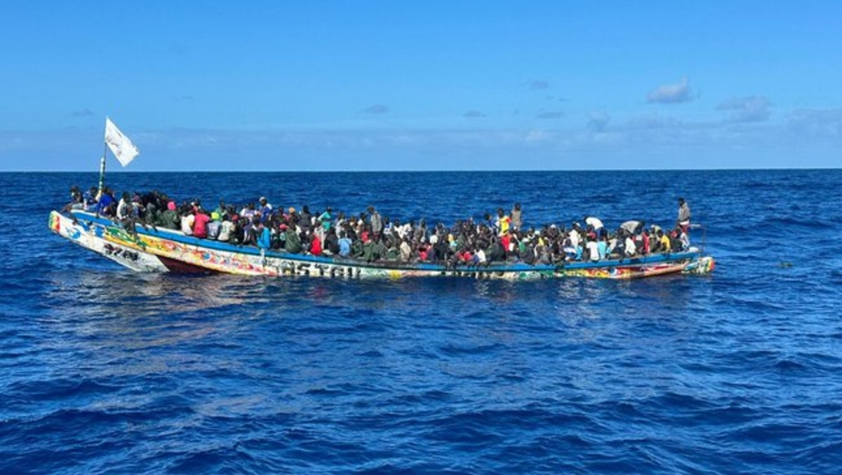 Solo cinco inmigrantes pudieron ser salvados mientras que el resto, presumiblemente en torno a los 25, resultan desaparecidos.Especial