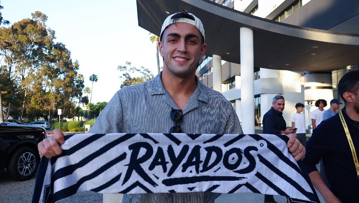 Santiago Mele reporta con Rayados previo al debut en el Mundial de Clubes (Jorge López)
