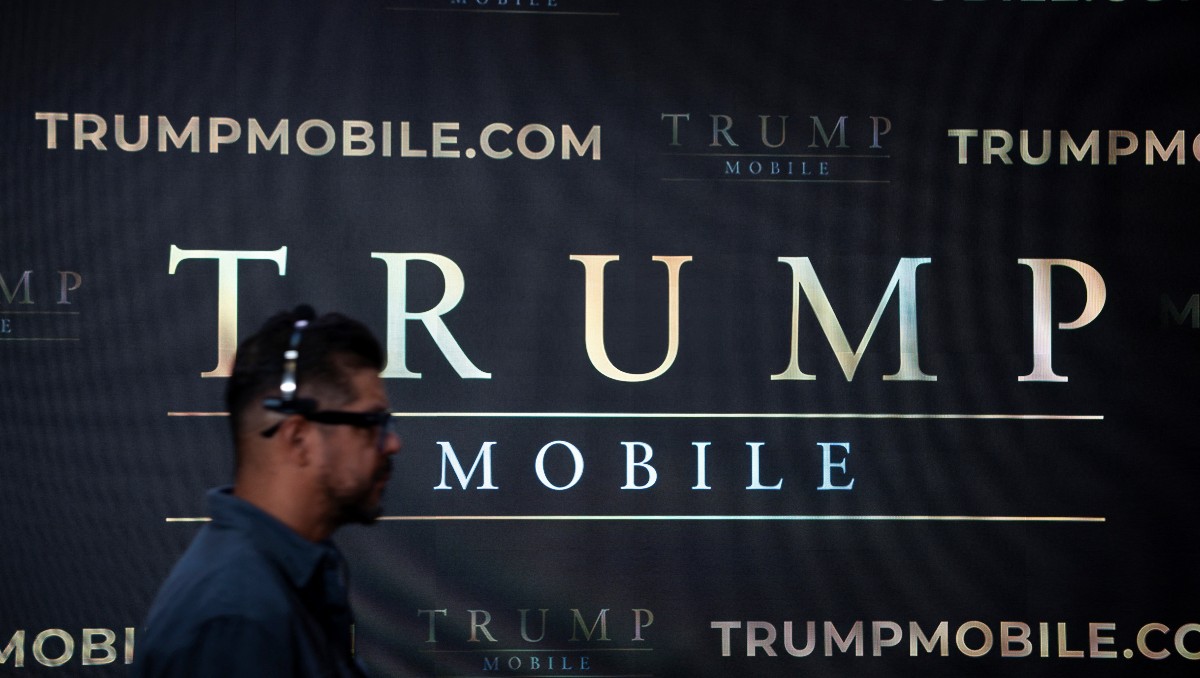 El servicio de Trump Mobile estará disponible en septiembre del 2025. | Reuters