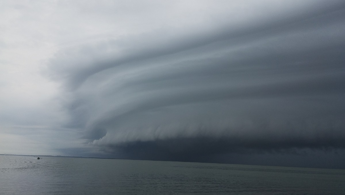 Shelf Cloud en playa Miramar 16 de junio 2025. (Abi Zaleta)