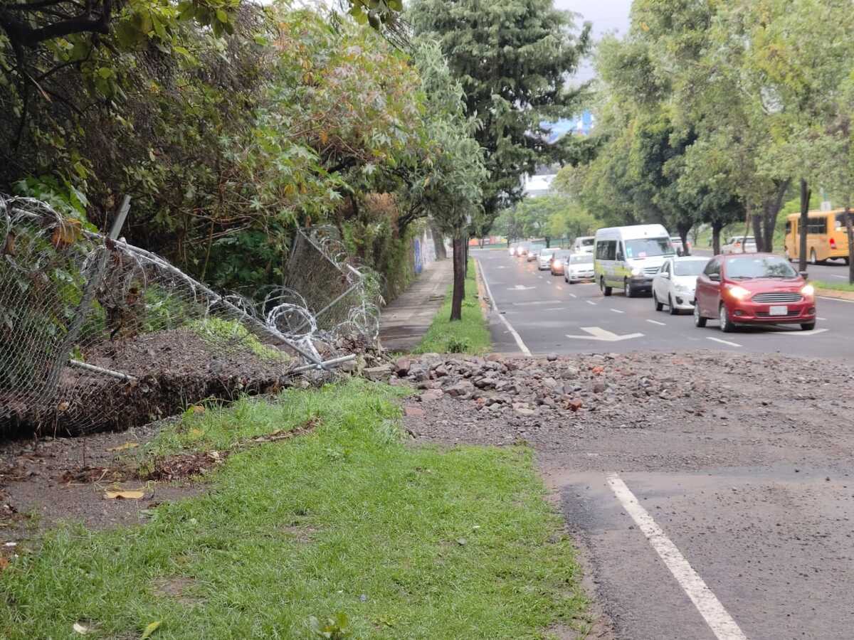 Deslave en avenida de Santa Fe. | Foto: Enrique Luna