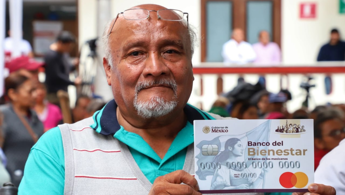Entregan en Puebla más de 70 mil pensiones a personas con discapacidad | Melanie Torres