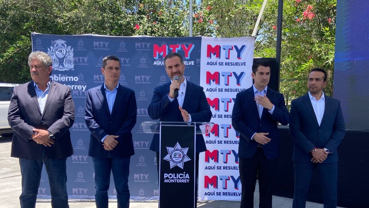 El gobierno de Monterrey presentó la nueva imagen de la policía municipal. Foto: Sandra González