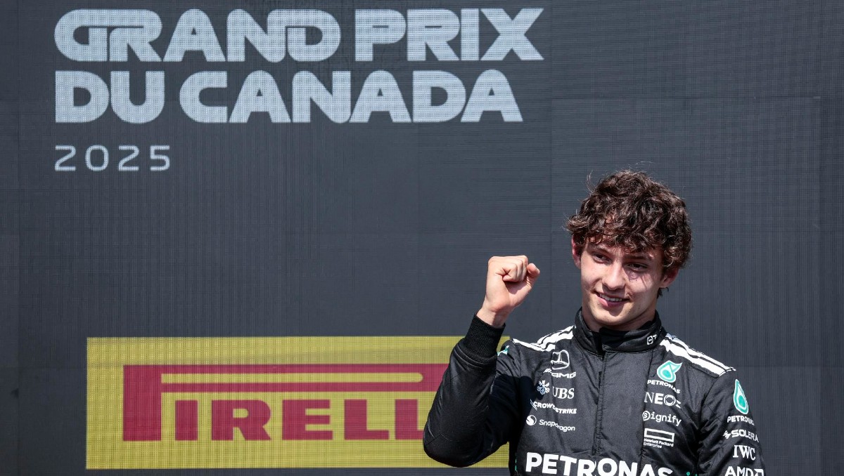 El italiano Andrea Antonelli celebrando su podio en el Gran Premio de Canadá 2025 (EFE)