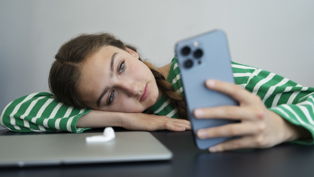 Cada vez más niños, niñas y adolescentes son usuarias de redes sociales en México | Freepik
