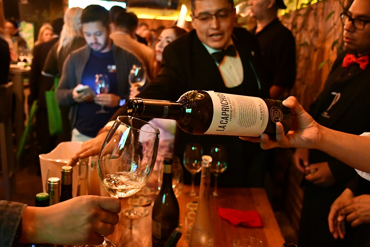 La bodega ha sido pionera en explorar la versatilidad de la uva Verdejo para crear vinos jóvenes, frescos y de gran personalidad. (Guillermo Quintero)