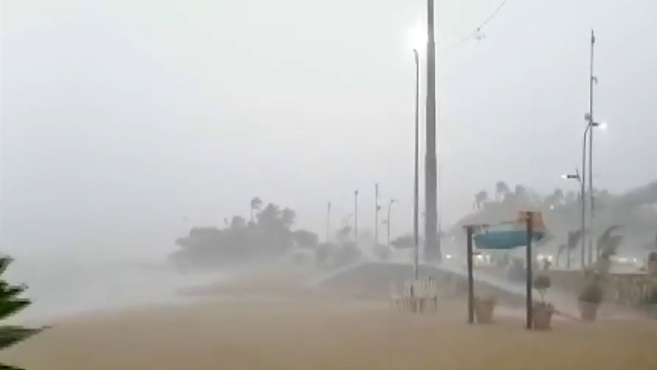 Hoteles en Acapulco se preparan para la llegada del huracán 'Erick'