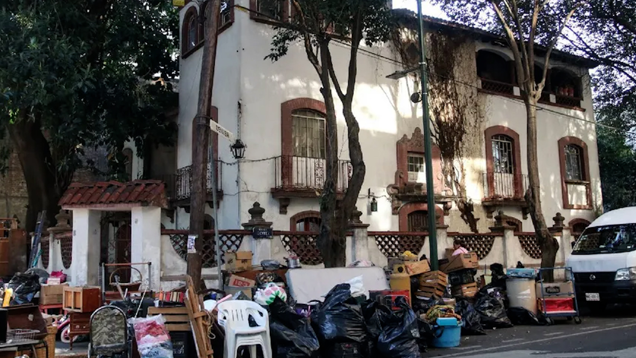 PAN y PRI critican medida del Infonavit para ocupantes de casas abandonadas