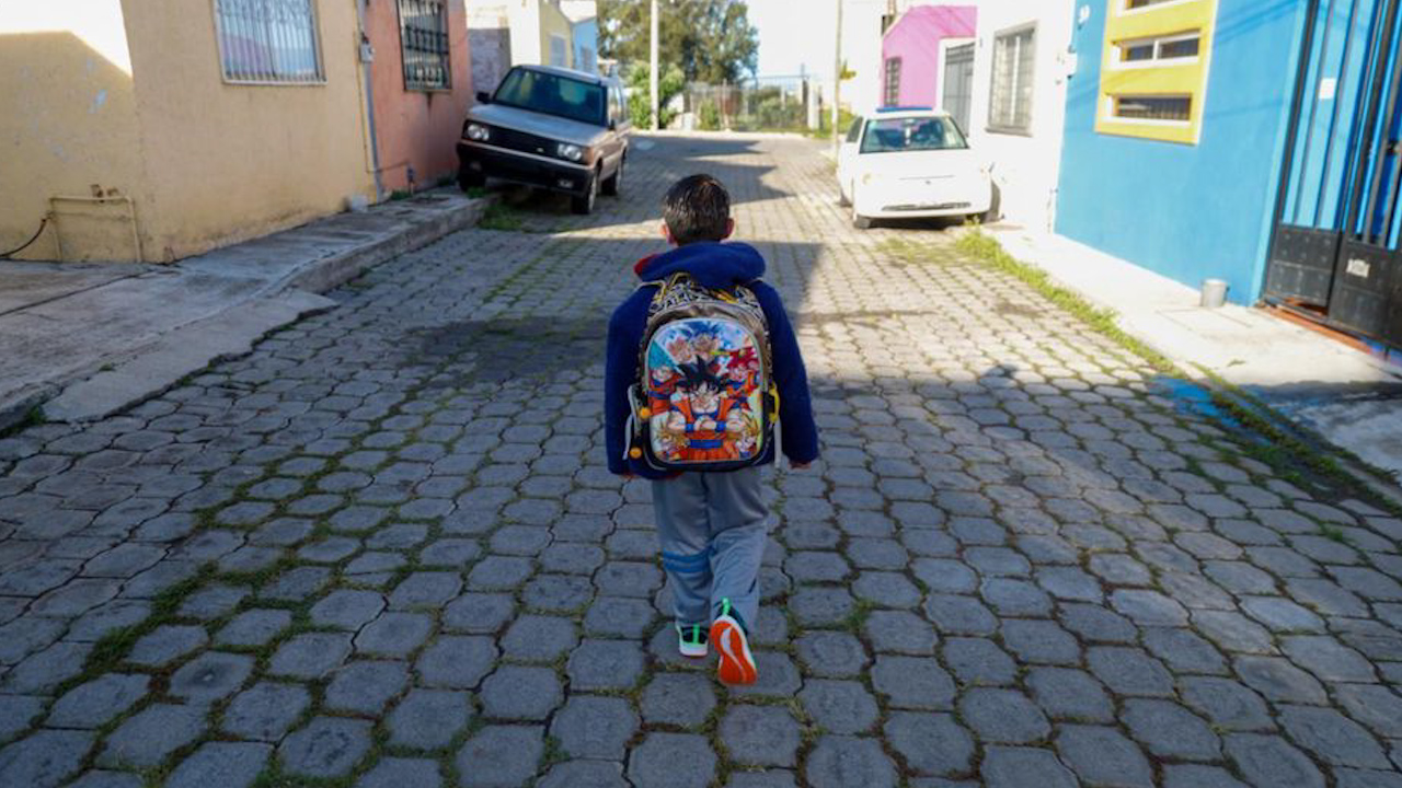 Suspenden clases en 21 municipios de Puebla ante paso del huracán 'Erick'