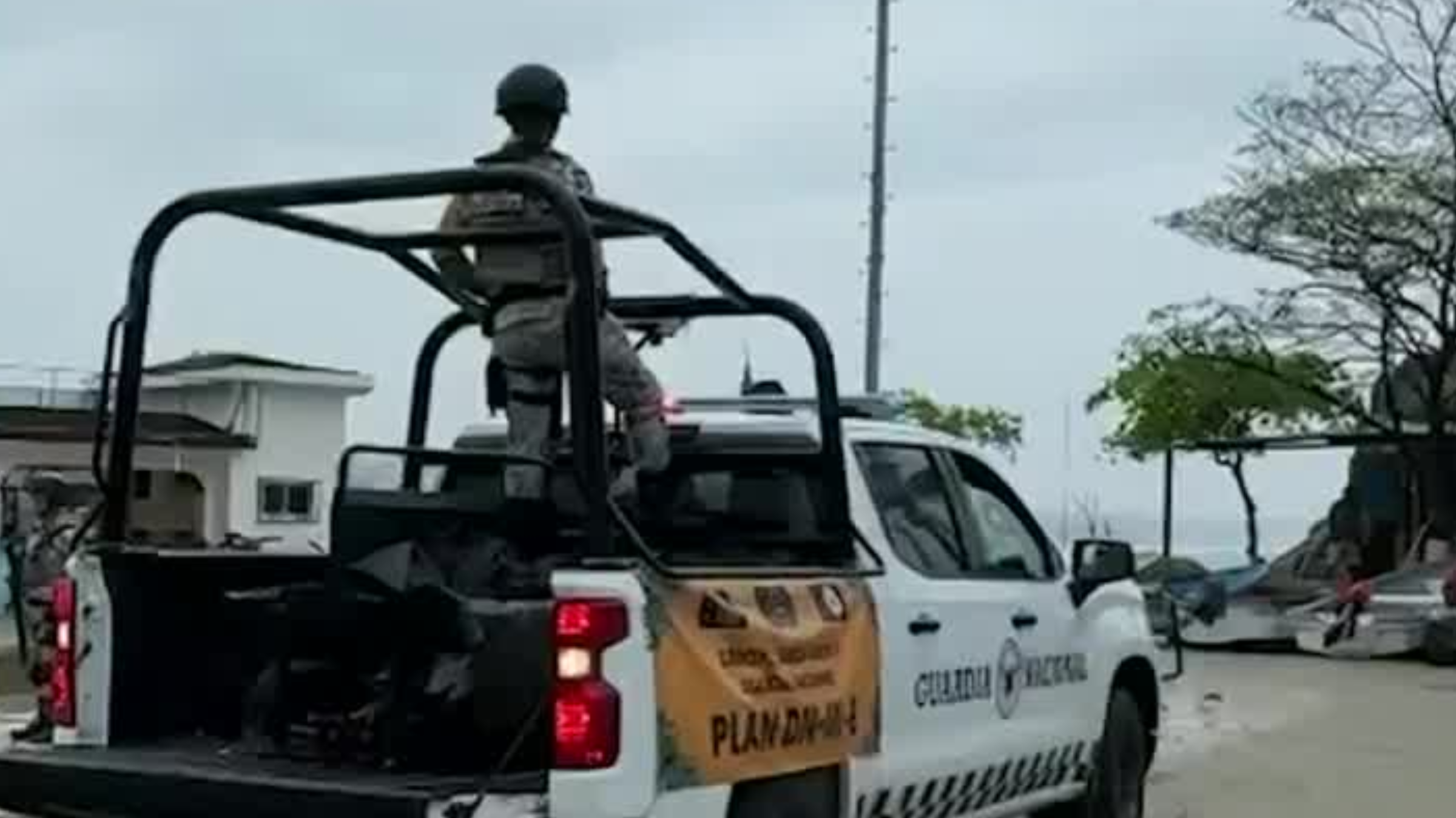 Zonas costeras en emergencia: Huracán 'Erick' impactará con fuerza en Oaxaca y Guerrero