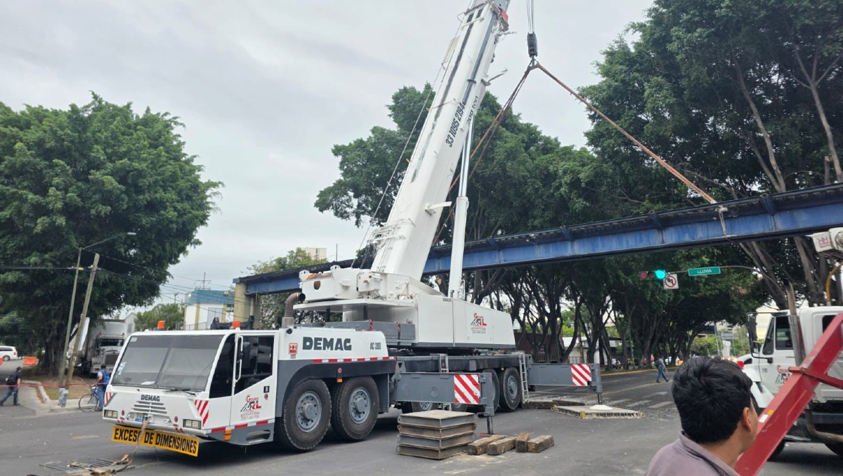 Puente peatonal será reemplazado por un cruce seguro en Guadalajara (Juan Carlos Munguía)