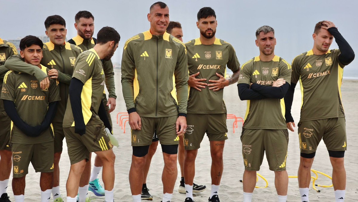 Tigres tuvo sesión de entrenamiento en las playas de California (Cortesía)