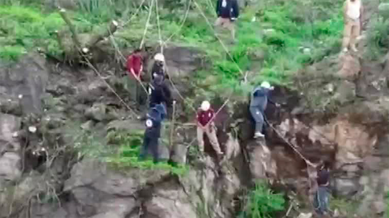 En Tlalnepantla, autoridades piden evacuar 19 viviendas por riesgo de deslaves