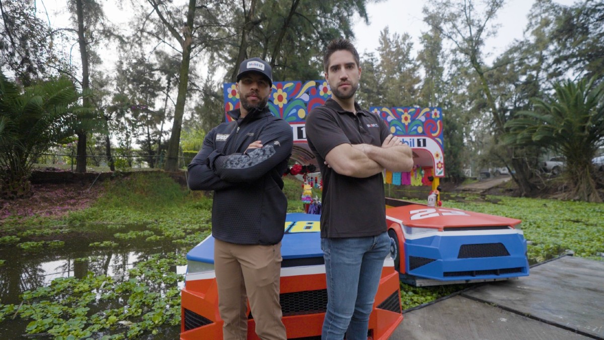 Bubba Wallace y Rubén García Jr. visitaron Xochimilco / Cortesía.
