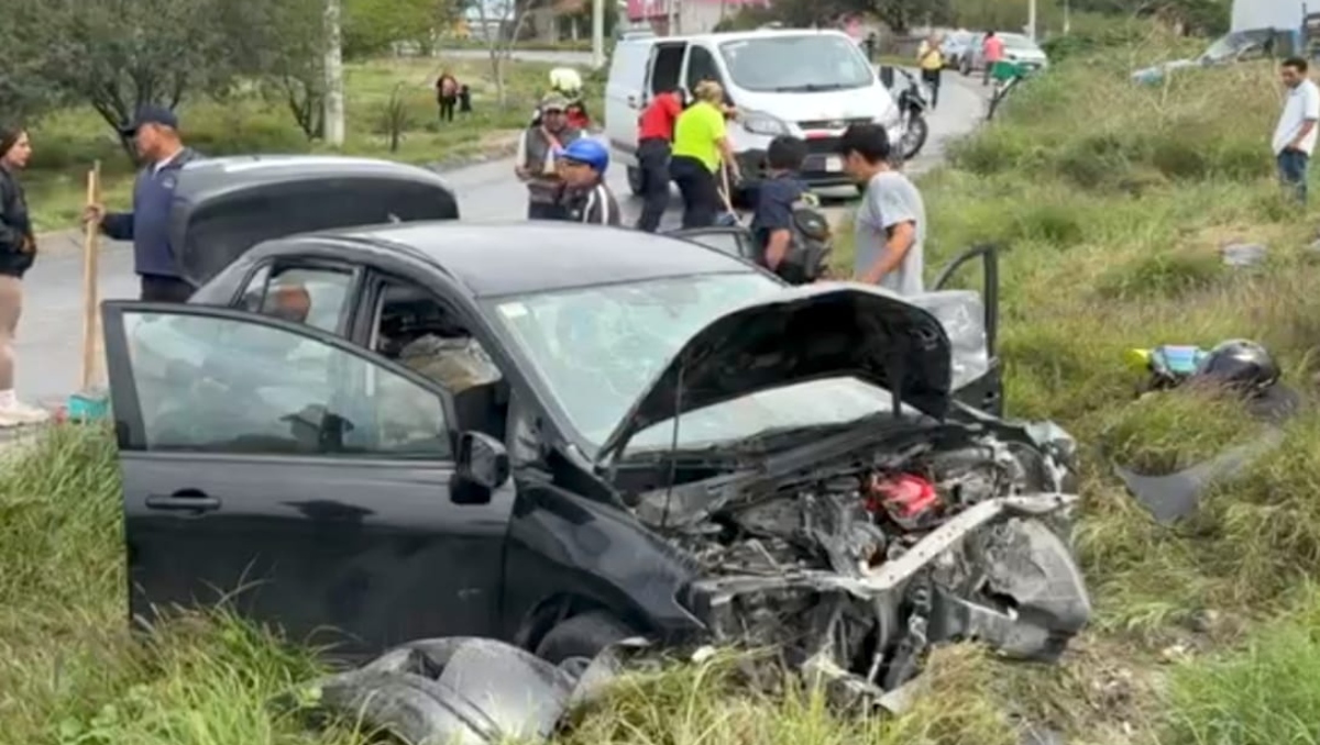 Choque en la curva de La mezcalera en Puebla deja heridos | Especial