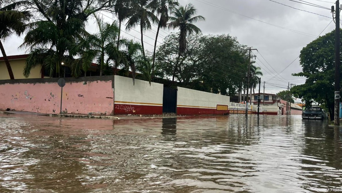 Suspenden clases en secundaria tras afectaciones por lluvias | Erik Saldaña